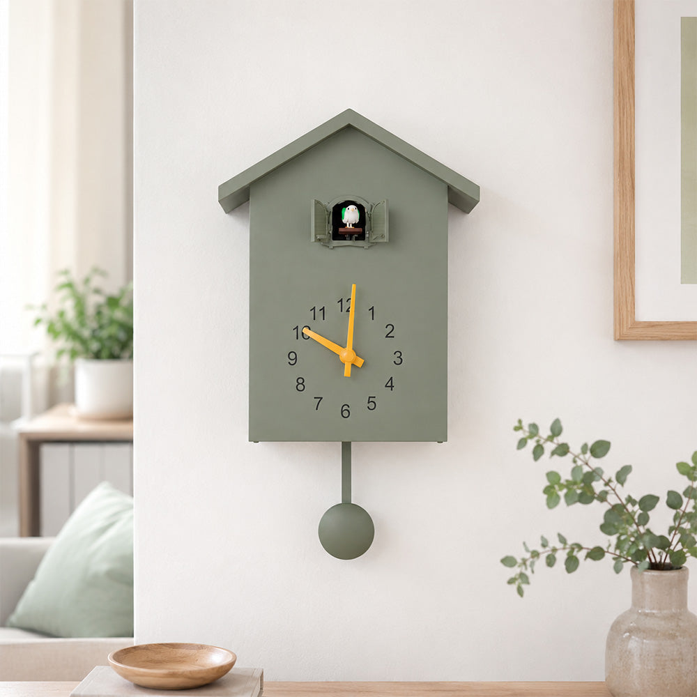 Horloge coucou moderne Tyrol forme maison balancier
