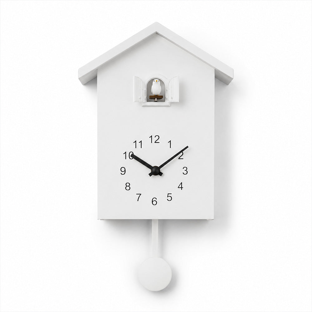 Horloge coucou moderne Tyrol forme maison balancier